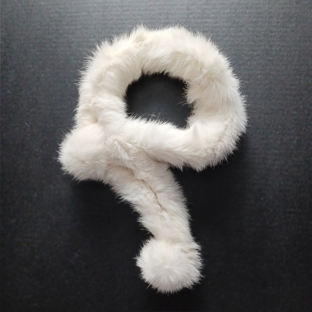 New Rabbit Fur Adjustable Scarf - Picture 2 of 3